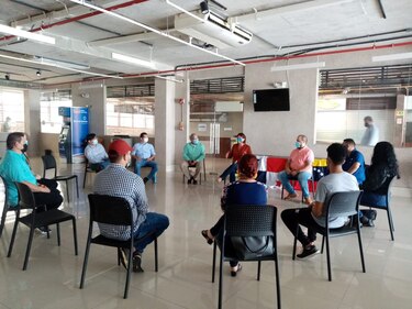 Venezolanos buscan oxígeno para la lucha democrática con nueva consulta popular
