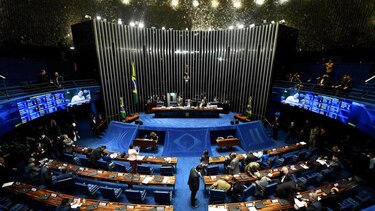 Congreso de Brasil aprueba congelar los gastos públicos por 20 años