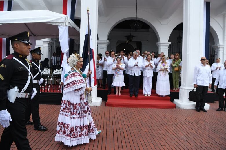 Panamá celebra el Día de los Símbolos Patrios con desfiles en el Casco Antiguo y Vía España