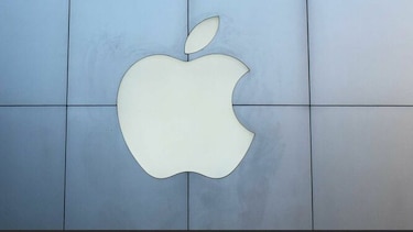 Trump dice que Apple deberá pagar aranceles por computadoras que fabrique en China