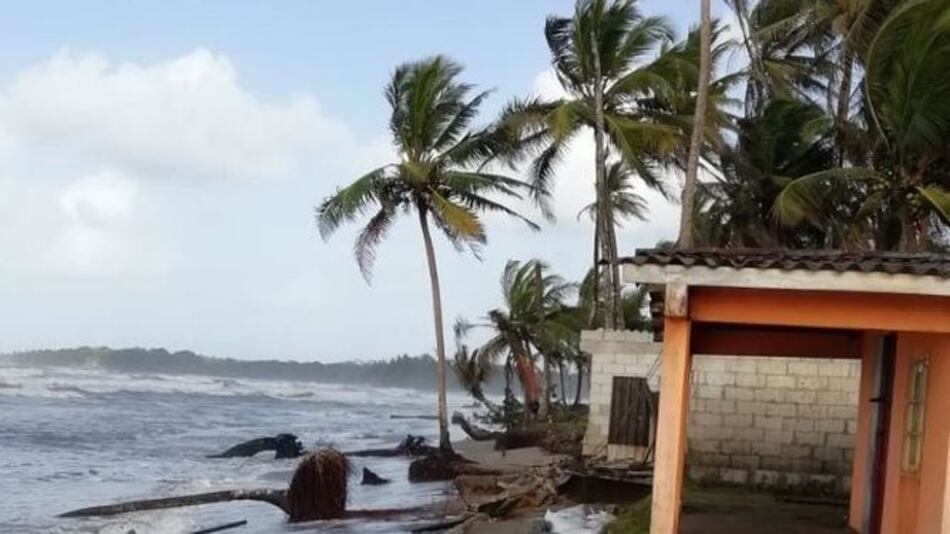 Está vigente una alerta por vientos y oleajes en el Caribe