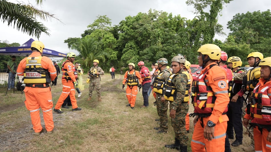 Tercer día de simulacro: continúan los ejercicios de rescate