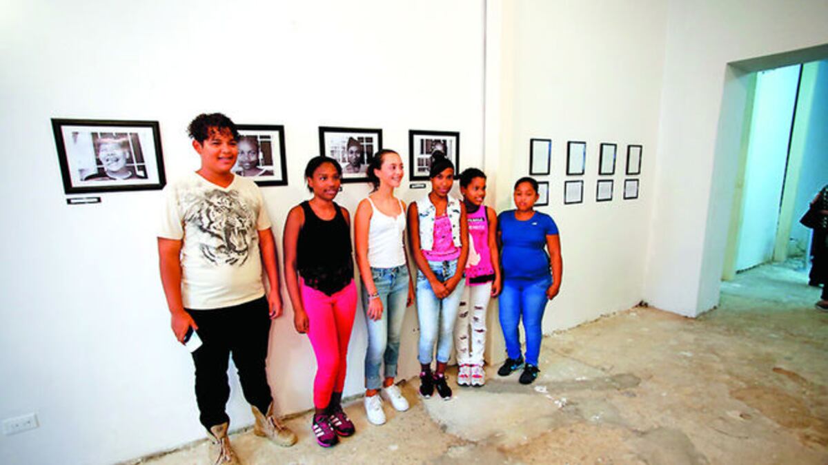 Jean Carlos Guzmán, Sasha Morales, Magdalena Arias, Alejandra Palacio, Maoly Rodríguez y Gibelkys Iglesias.