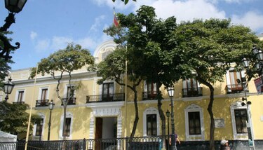 Venezuela pedirá visa a los panameños