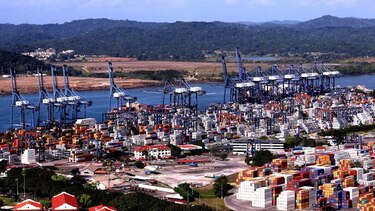 Carga en puertos disminuye 12.4%