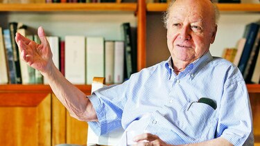 Jorge Edwards teme por Cuba