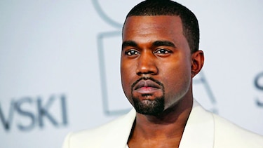 FAN DEMANDA A KANYE WEST Y TIDAL POR NUEVO ÁLBUM