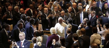 El Papa critica en ONU 'asfixia' de sistema financiero mundial y denuncia narcotráfico