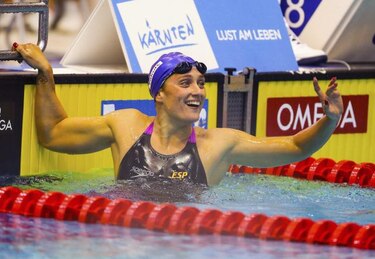 Mireia Belmonte bate récord mundial de 800 libres en piscina corta