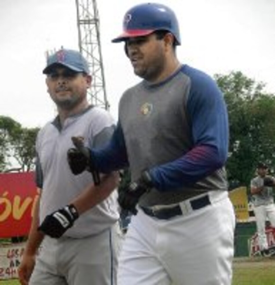 Héctor Ávila y Audes De León suman entre ambos 10 finales