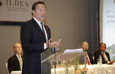 Varela estará ocho días fuera del país