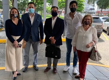 Llega a la Asamblea Nacional una propuesta de ley que eliminaría el doble salario a alcaldes y representantes