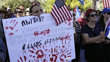Exilio de Miami protesta por medidas de Obama