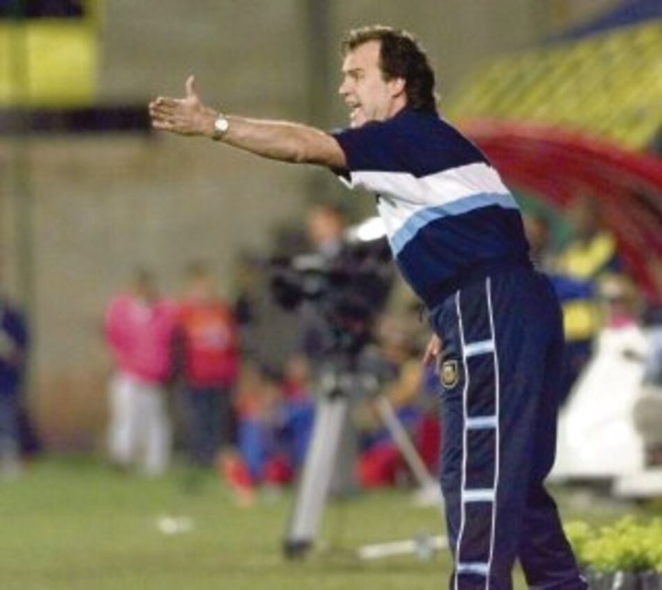 Bielsa dirigirá a Chile en amistoso