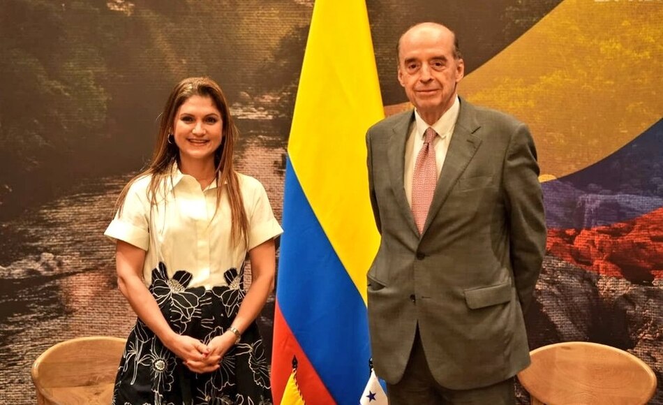 La canciller de Panamá y nuevo ministro de exteriores de Colombia se reúnen