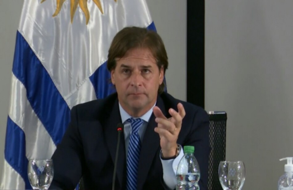 Uruguay retoma atención presencial en oficinas públicas al controlar casos de coronavirus