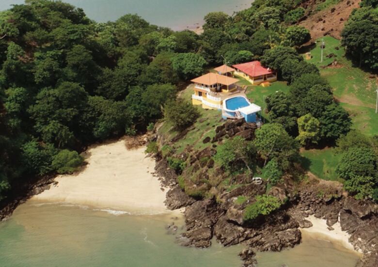 Los lujos y negocios de la diputada Yanibel Ábrego