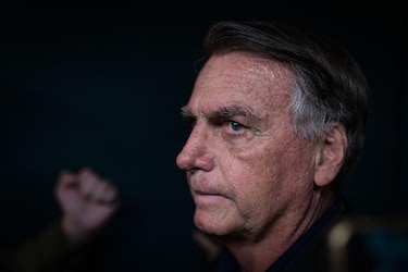 Jair Bolsonaro recibe alta médica y vuelve a prisión