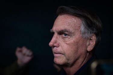 Jair Bolsonaro recibe alta médica y vuelve a prisión