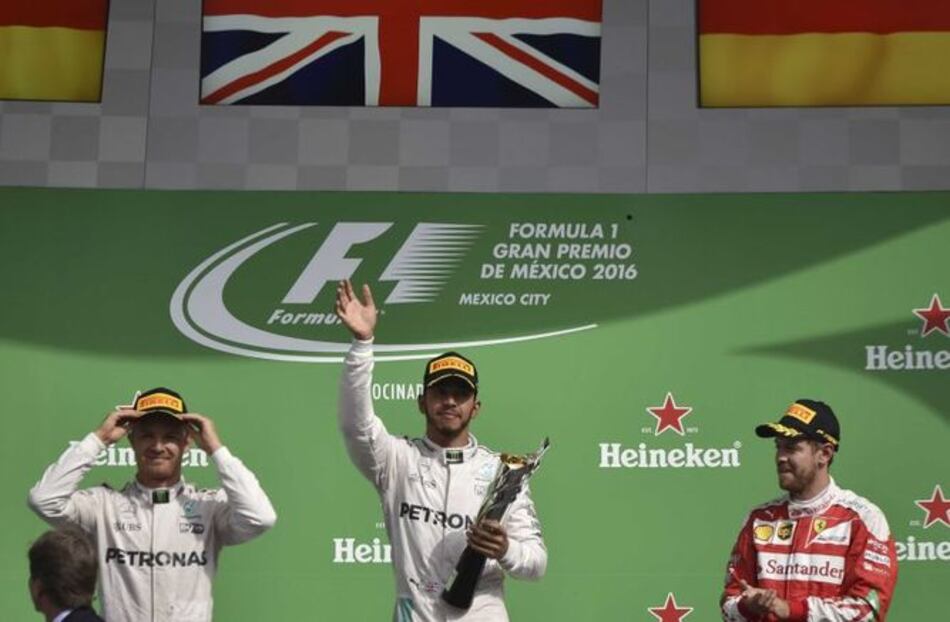 Hamilton gana en México y le pone suspenso al cierre de temporada
