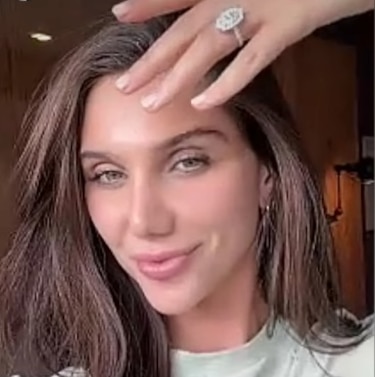Ex Miss Panamá Laura de Sanctis da el ‘sí’ y anuncia su compromiso matrimonial