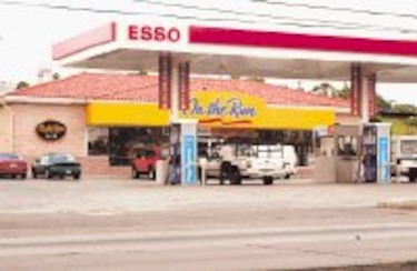 Petroleras compiten con tiendas de conveniencia