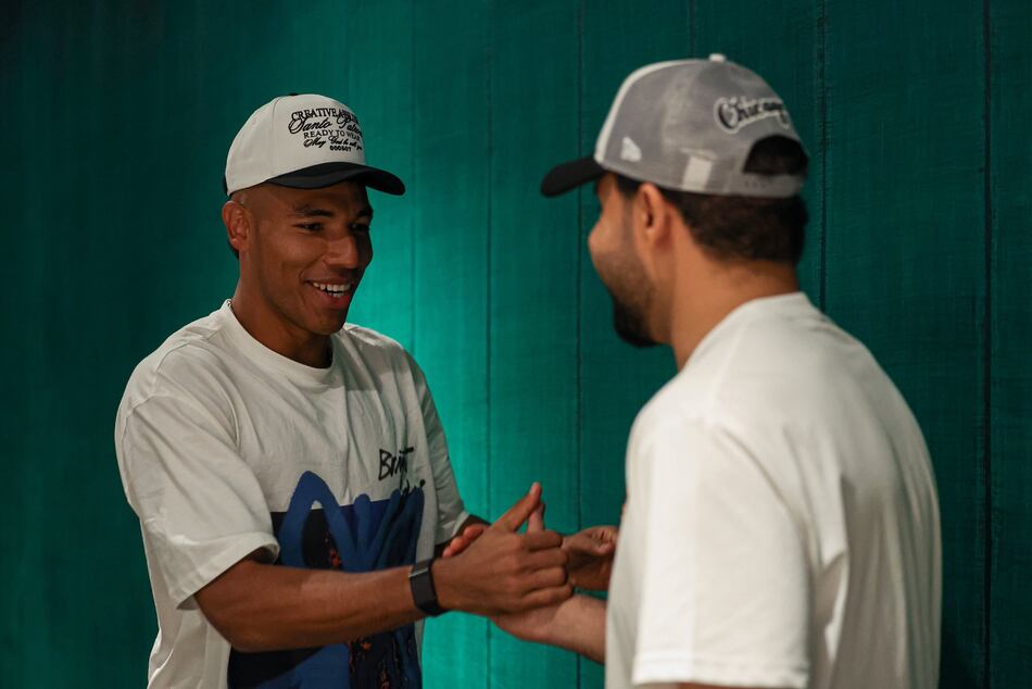 Orlando Mosquera se reporta con el Al-Fayha de Arabia Saudita