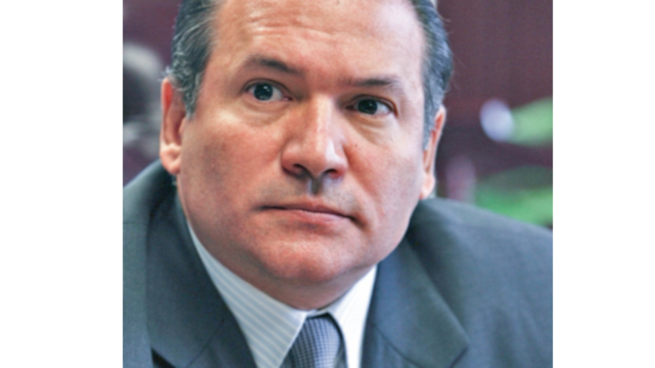 ‘Figuras cuestionadas’ deterioran aún más la imagen de la Corte: Harry Díaz