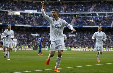 Real Madrid suma nuevo triunfo, goleada ante Alavés