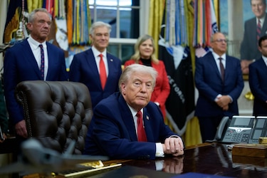 Trump demanda por 10,000 millones de dólares a Agencia Tributaria por filtrar sus registros fiscales