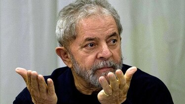 Juez ordena mantener en prisión a expresidente Lula; se anula su libertad