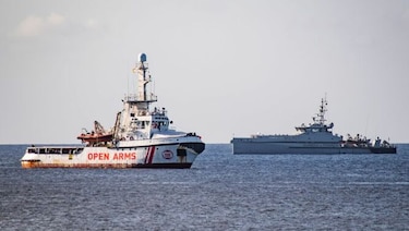 Open Arms rechaza llevar migrantes hacia puerto español