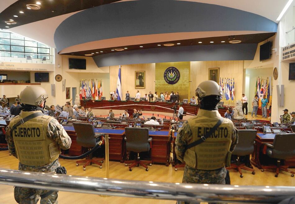 Crisis en El Salvador: Corte frena a Nayib Bukele