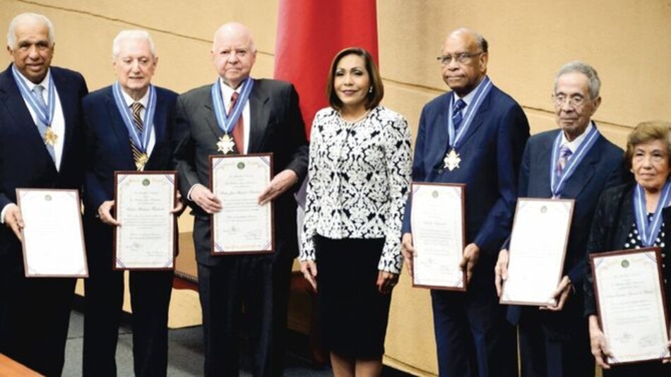 Diputado propone elevar rango de la condecoración Justo Arosemena