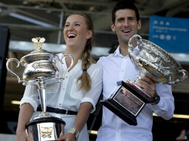 Djokovic y Federer buscan ayuda para mejorar su nivel de juego