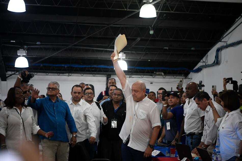 Adames pide a perredistas que salgan a votar y que no se dejen ‘coaccionar’