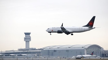 Boeing está 'finalizando' correctivo del sistema de estabilización MCAS del 737 MAX