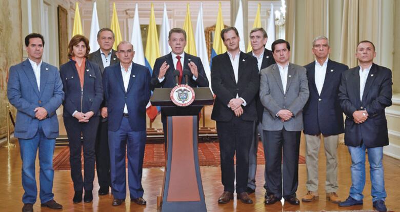Gana el ‘no’; Juan Manuel Santos llama al diálogo