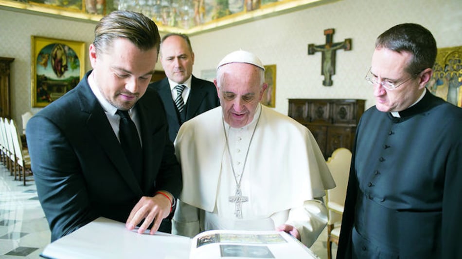 Papa recibe a DiCaprio