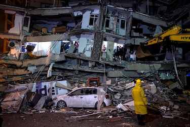 Turquía: solo hay una ventana de 7 días para sacar de escombros a víctimas del terremoto