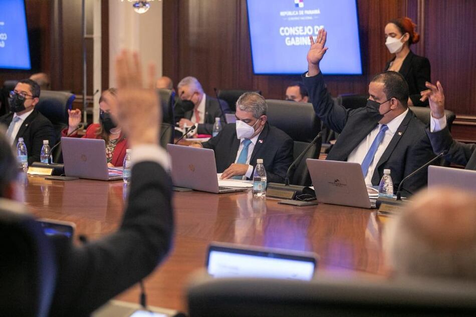 Gabinete aprueba el traspaso de dos áreas de fondo de mar a la ACP