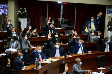 Aprueban en segundo debate proyecto de ley No. 287; monto de bono solidario no será relacionado a la canasta básica