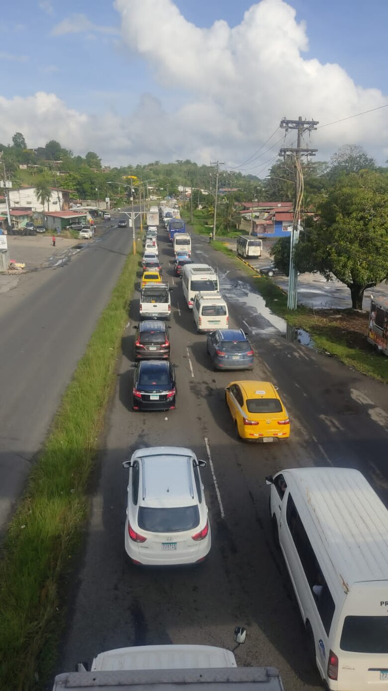 Colón: policía herido es trasladado a la capital y liberan a 12 manifestantes detenidos en el segundo día de huelga