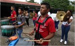 Estudiantes, listos para rendir honor a la patria