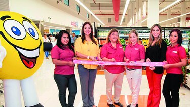 Supermercados Rey inauguró en Parque Lefevre