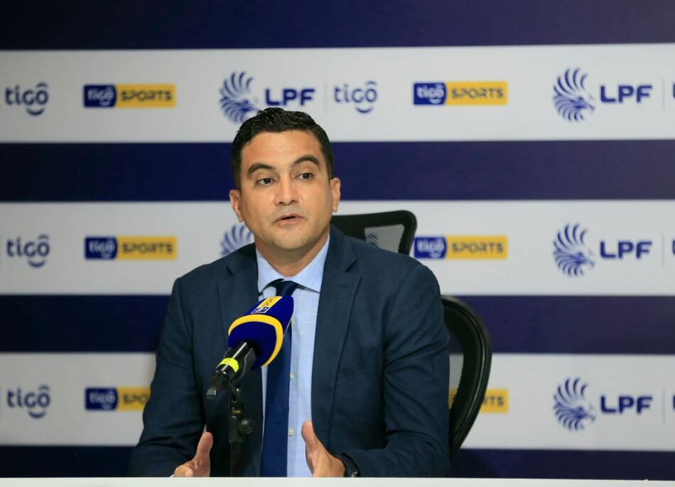 Ainstein asume el reto de revivir al Árabe Unido: ‘Sin presión, solo motivación’