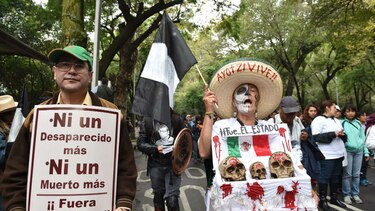 México conmemora primer aniversario de la desaparición de 43 estudiantes