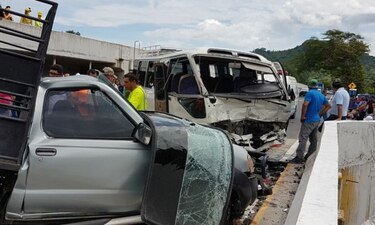 Colisión en San Lorenzo deja 15 heridos