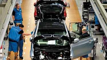 Demoras en importaciones de automóviles