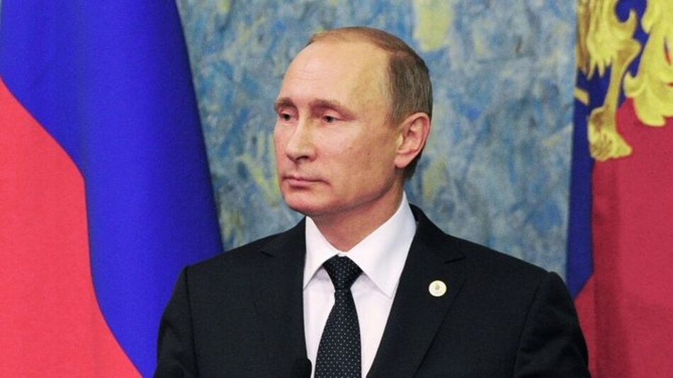 Vladimir Putin asegura que Turquía derribó el avión ruso para proteger las reservas de petróleo de Daesh